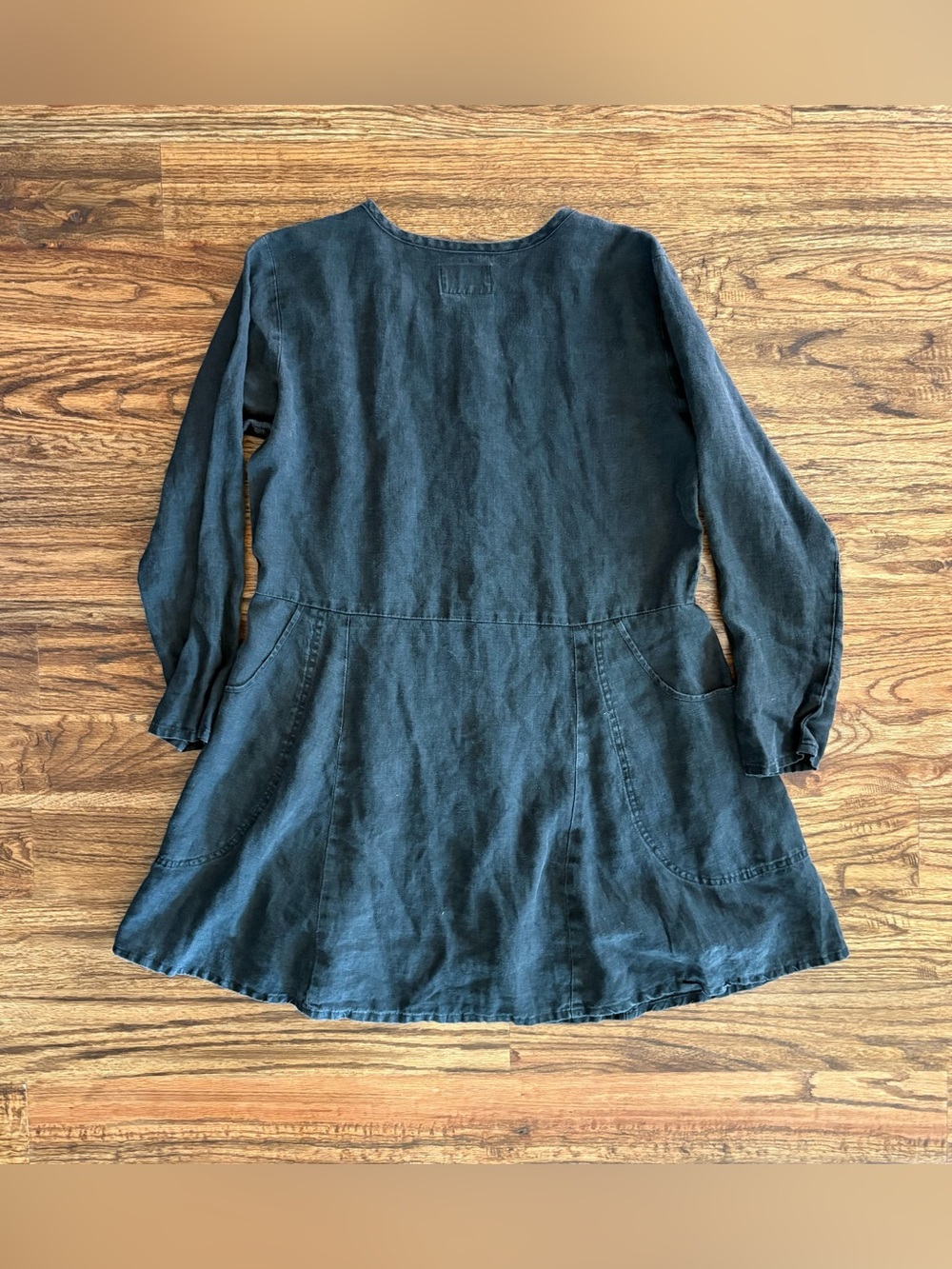 FLAX linen charcoal black dress, long sleeves, button down above knee size small - Picture 6 of 6